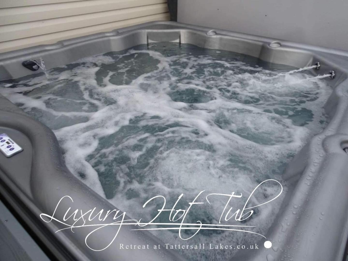 Luxury Hot Tub Retreat Villa Tattershall Buitenkant foto